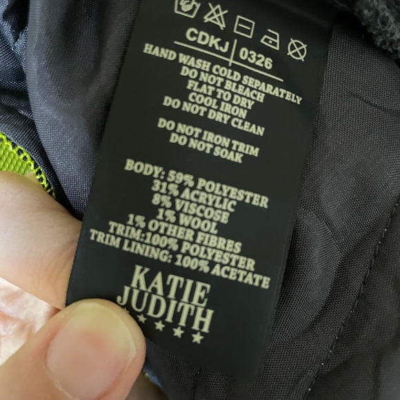 Katie and Judith by IT grey green jacket - Picture 7 of 7